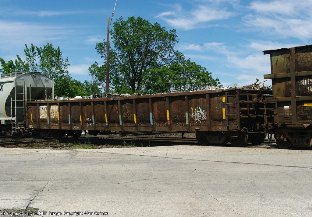 CSX 706523